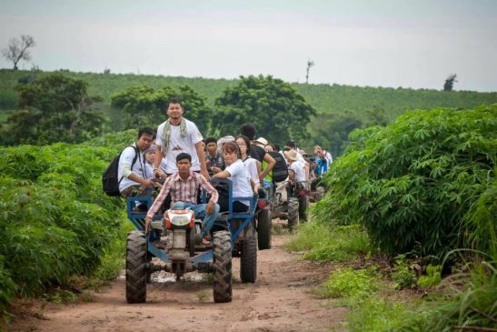 ឯកឧត្តមរដ្ឋមន្រ្តី តាមរយៈនាយកដ្នានរង្វាន់ និងលើកទឹកចិត្ត ក្រុមការងារយុវជន