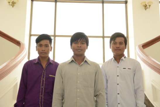 សកម្មជនព្រៃឡង់ចំនួន៥រូប បានចូលបម្រើជាមន្រី្តបរិស្ថាន