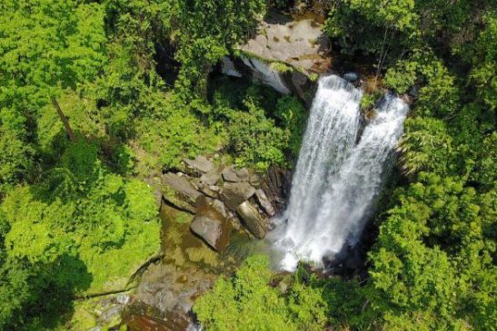 ទេសភាពដ៏ស្រស់ត្រកាលលើភ្នំត្បែងមានជ័យ (មានវីឌេអូ)