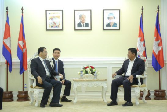 ឯកឧត្តមរដ្ឋមន្ត្រីអនុញ្ញាតឱ្យគណៈប្រតិភូប្រទេសចិនចូលជួបដើម្បីស្វែងយល់ពីវិស័យបរិស្ថាន និងការវិនិយោគ