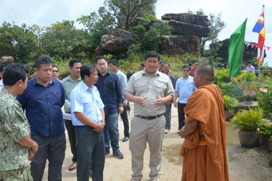 រដ្ឋមន្ត្រីបរិស្ថានចុះត្រួតពិនិត្យការងារគ្រប់គ្រងនិងអភិរក្សឧទ្យានជាតិ និងការអនុវត្តគម្រោងរបស់ក្រុមហ៊ុនសុខាអូតែល