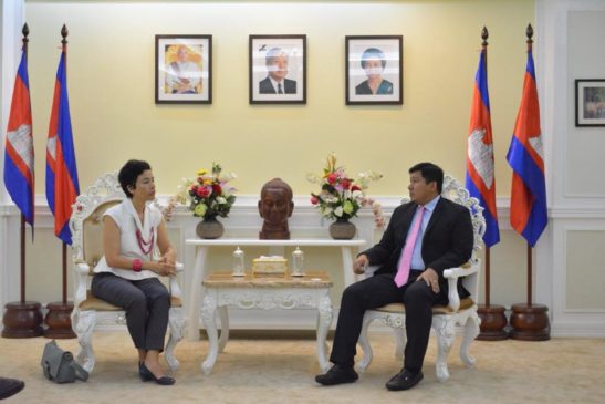 លោកស្រីឯកអគ្គរដ្ឋទូតបារាំងថ្មីវាយតម្លៃខ្ពស់ចំពោះក្រសួងលើការដឹកនាំវិស័យបរិស្ថានកម្ពុជា