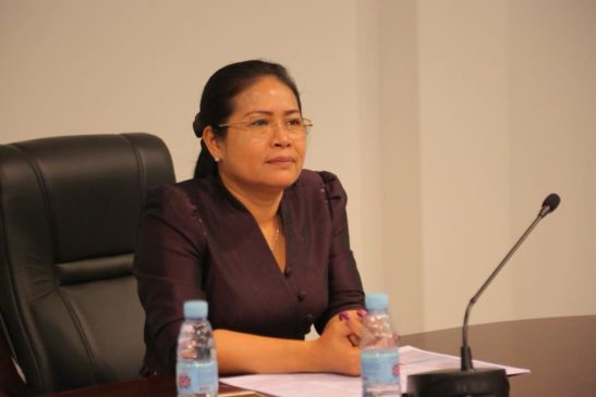 លោកជំទាវអគ្គនាយកចំណេះដឹង និងព័ត៌មានបរិស្ថានរៀបចំធ្វើបទបង្ហាញ ផ្សព្វផ្សាយពីអាហាររូបករណ៍ Australia Award scholarship (AAC)