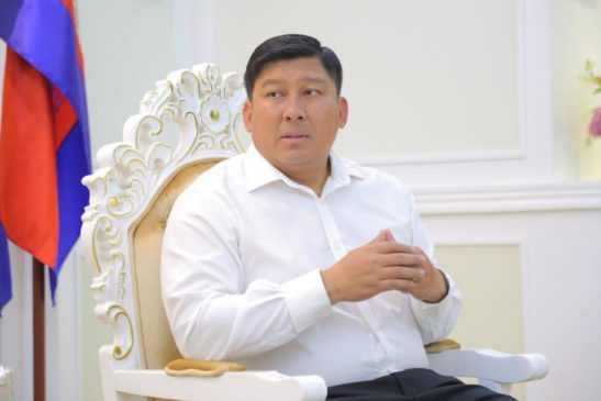 ឯកឧត្តម សាយ សំអាល់ រដ្ឋមន្ត្រីក្រសួងបរិស្ថានផ្តល់បទសម្ភាសន៍ដល់ស្ថានីយ៍ទូរទស្សន៍អប្សរា