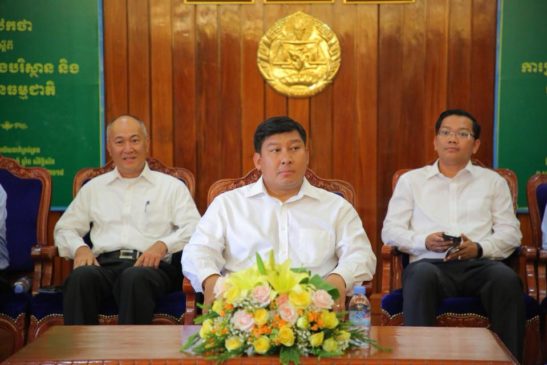 ឯកឧត្តម សាយ សំអាល់ ចែករំលែកចំណេះដឹងស្តីពី ការគ្រប់គ្រងបរិស្ថាន និងធនធានធម្មជាតិ ដល់សាកលវិទ្យាល័យជាតិគ្រប់គ្រង