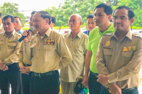 មន្ត្រីរាជការ កងកម្លាំងប្រដាប់អាវុធ និងប្រជាពលរដ្ឋខេត្តព្រះសីហនុ ធ្វើចលនាសំអាតអនាម័យបរិស្ថានតាមទីសាធាណៈ