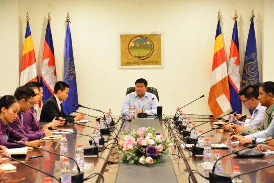 ឯកឧត្តម សាយ សំអាល់ លើកទឹកចិត្តយុវជនឱ្យចែករំលែកវប្បធម៌ និងការអភិវឌ្ឍកម្ពុជានៅលើឆាកអន្តរជាតិ