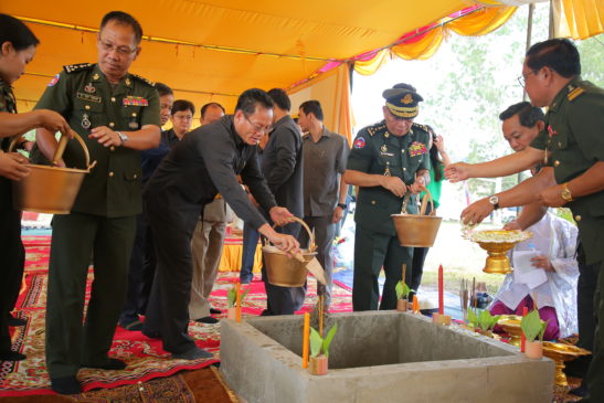 ពិធីបញ្ចុះបឋមសិលាសាងសង់អាគារស្នាក់នៅរបស់សិក្ខាកាម បើកវគ្គបវណ្តុះបណ្តាលនាយទាហានថ្នាក់កងអនុសេនាតូច និងអនុសេនាធំថ្មើរជើងជំនាន់ទី២ និងបើកវគ្គបណ្តុះបណ្តាលមន្រ្តីឧទ្យានុរក្ស ជំនាន់ទី៧របស់ក្រសួងបរិស្ថាន