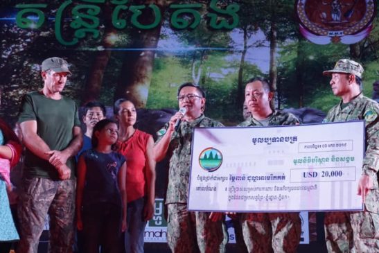 ក្រសួងបរិស្ថាន ប្រគល់ថវិកា ២០០០០ដុល្លារ ដល់លោក បេន ដេវីសុន ដើម្បីពង្រឹងការការពារ និងអភិរក្សធនធានធម្មជាតិនៅខេត្តព្រះវិហារ