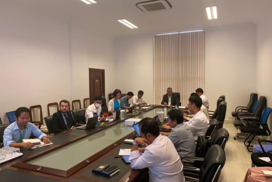 កិច្ចប្រជុំស្តីពីការពិនិត្យលើសេចក្តីព្រាងសំណើរគម្រោង “ការគ្រប់គ្រងសំណល់ប្លាស្ទិក”