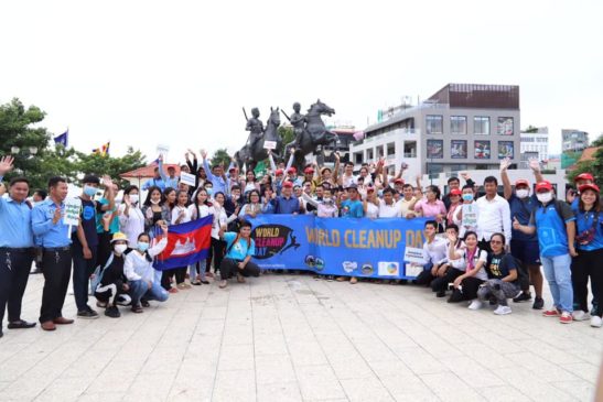 ក្រសួងបរិស្ថានសហការណ៍ជាមួយក្រសួងទេសចរណ៍និងសាលារាជធានីភ្នំពេញបានរៀបចំសម្អាតទិវាពិភពលោកនៅមុខវត្តឧណ្ណាលោមព្រមទាំងមានវត្តមានយុវជន ស.ស.យ.ក រាជធានីភ្នំពេញ