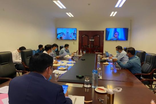 ឯកឧត្តម ខៀវ បូរិន បានដឹកនាំកិច្ចប្រជុំមួយ នៅទីស្តីការក្រសួងបរិស្ថាន ដែលមានការចូលរួមពីមន្រ្តីជំនាញក្រសួងបរិស្ថាន តំណាងធនាគារពិភពលោក និងតំណាងអង្គការUNDPប្រចាំកម្ពុជា