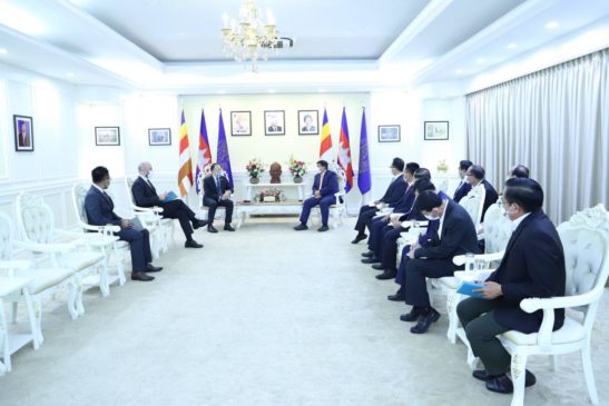 ឯកឧត្តម សាយ សំអាល់ និងឯកអគ្គរដ្ឋទូតអូស្រ្តាលី ពិភាក្សាគ្នាលើកិច្ចសហប្រតិបត្តិការអភិវឌ្ឍន៍ធនធានមនុស្សនិងពង្រឹងការគ្រប់គ្រងបរិស្ថាន