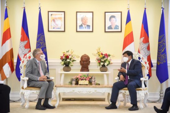 ឯកឧត្តម សាយ សំអាល់ រដ្ឋមន្ត្រីក្រសួងបរិស្ថាន បានអនុញ្ញាតឱ្យឯកឧត្តម Bjorn Haggmark ឯកអគ្គរដ្ឋទូតនៃស្ថានទូតស៊ុយអ៊ែតប្រចាំប្រទេសកម្ពុជា ចូលជួបជម្រាបលា និងពិភាក្សាការងារ