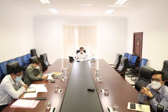 កិច្ចប្រជុំតាមអនឡាញ (Zoom) ជាមួយក្រុមប្រឹក្សាអ្នកច្បាប់នៃទីស្តីការគណៈរដ្ឋមន្ត្រី ដើម្បីបន្តពិនិត្យ ពិភាក្សា និងកែសម្រួលសេចក្តីព្រាងអនុក្រឹត្យស្តីពីការរៀបចំ និងការប្រព្រឹត្តទៅរបស់ក្រសួងបរិស្ថាន និងសេចក្តីព្រាងព្រះរាជក្រឹត្យស្តីពីការកែសម្រួលមាត្រា១០ នៃព្រះរាជក្រឹត្យស្តីពីការរៀបចំ និងប្រព្រឹត្តទៅរបស់ក្រុមប្រឹក្សាជាតិអភិវឌ្ឍន៍ដោយចីរភាព