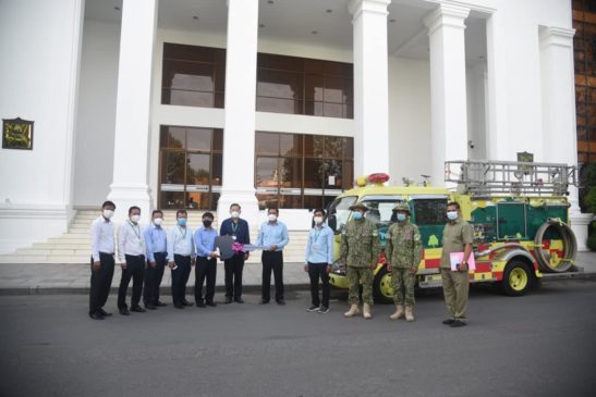 ប្រគល់រថយន្តពន្លត់អគ្គីភ័យ១គ្រឿងជូនមន្ទីរបរិស្ថានខេត្តព្រះសីហនុ