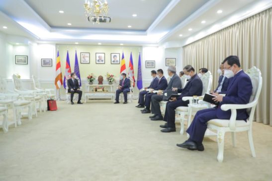 ឯកឧត្តម សាយ សំអាល់ រដ្ឋមន្រ្តីក្រសួងបរិស្ថាន អនុញ្ញាតិអោយ ឯកឧត្តម Park Heung Kyeong ឯកអគ្គរដ្ឋទូតនៃសាធារណរដ្ឋកូរ៉េប្រចាំនៅកម្ពុជា ចូលជួបសម្តែងការគួរសម