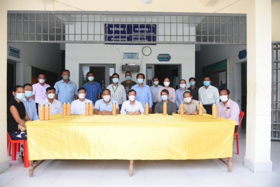 ឯកឧត្តមរដ្ឋមន្រ្តីក្រសួងបរិស្ថាន ប្រគល់ធុងទឹកចម្រោះទឹកស្អាតជូនវិទ្យាល័យហ៊ុនសែនតាខ្មៅ ខេត្តកណ្តាល