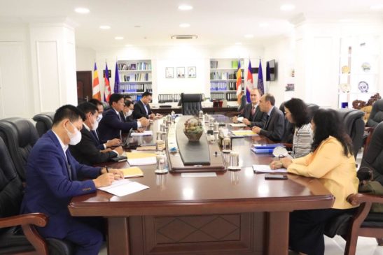 ជំនួប ពិភាក្សាការងារ រវាង ឯកឧត្តម សាយ សំអាល់ រដ្ឋមន្ត្រីក្រសួងបរិស្ថាន និង លោក Benoit Bosquest នាយកប្រចាំតំបន់អាស៊ីបូព៌ា និងប៉ាស៊ីហ្វីកសម្រាប់ការអភិវឌ្ឍដោយចីរភាព នៃធនាគារពិភពលោក(Regional Director for Sustainable Development for East Asia and Pacific Region)