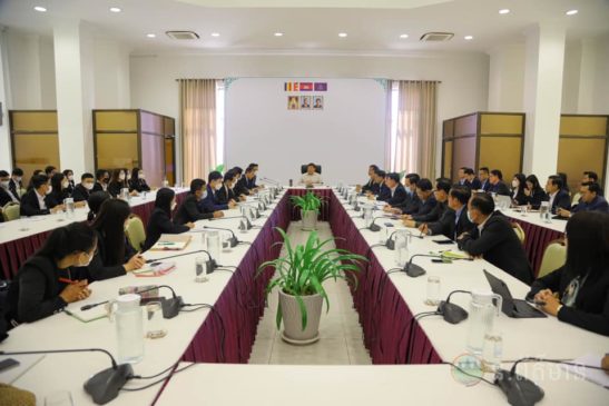 ឯកឧត្តម សាយ សំអាល់ រដ្ឋមន្រ្តីក្រសួងបរិស្ថាន ជួបសំណេះសំណាលជាមួយនិស្សិតជ័យលាភីអាហារូបករណ៍រាជរដ្ឋាភិបាលប្រទេសនូវែលសេឡង់ និងអាហារូបករណ៍ Australia Awards Scholarship