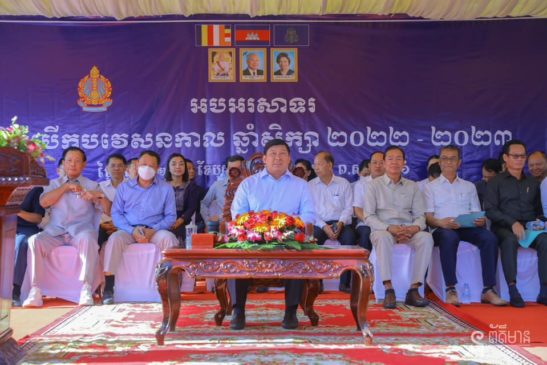 ឯកឧត្តម សាយ សំអាល់៖ «សាលារៀន និងលោកគ្រូ អ្នកគ្រូ គឺជាអ្នកកសាងជាតិ»