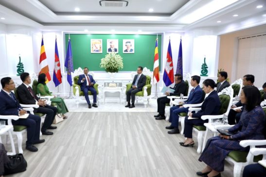 ឯកឧត្តមរដ្ឋមន្រ្តី ជួបសម្តែងការស្វាគមន៍ជាមួយ បណ្តាញក្រុមការងារ នៃកម្មវិធីជំនួយខ្នាតតូចរបស់មូលនិធិបរិស្ថានសកល (GEF-Small Grants)